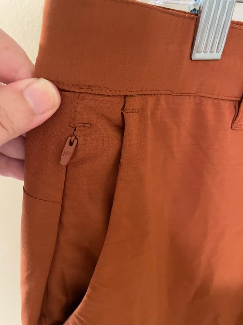 ✨Men’s Fabletics The Only Pants Size L